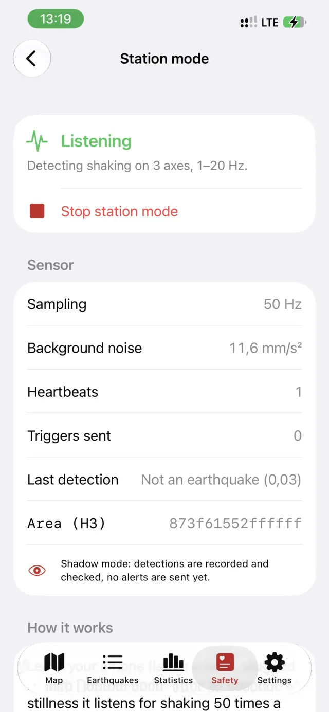 Deprem app screenshot: station mode listening, with sensor values